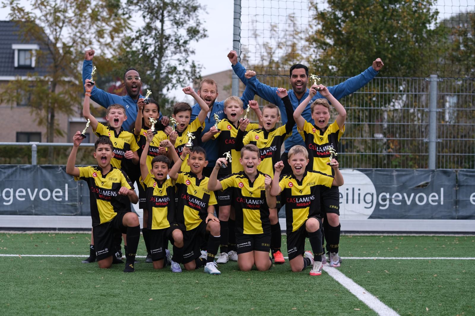 TOGB JO11-2 kampioen!!!