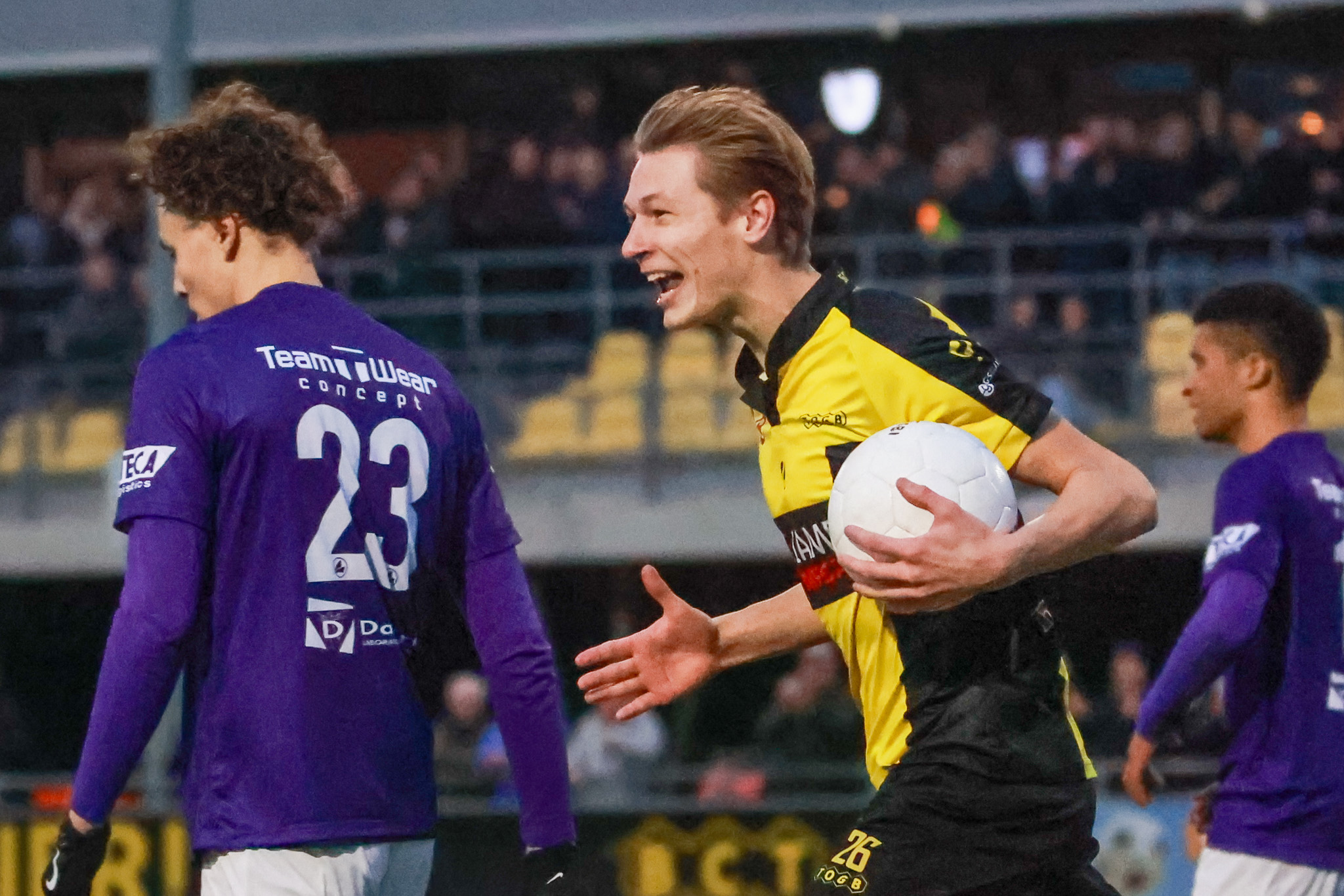 Knotsgek gelijkspel TOGB en Zwaluwen